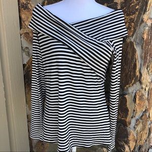 NWT Carolina Belle Ladies Top